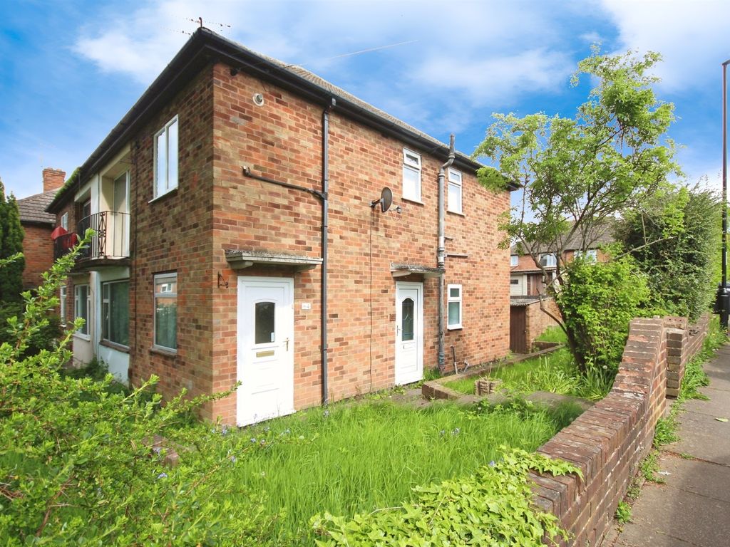 2 bed for sale in Sunnybank Avenue, Stonehouse Estate