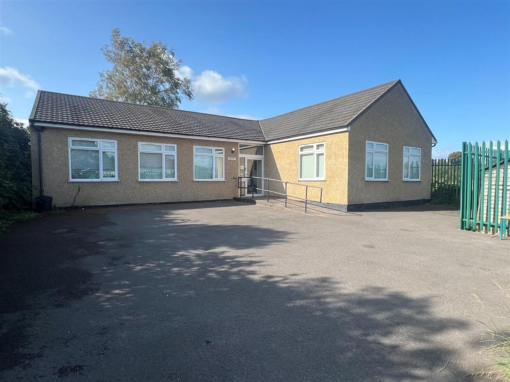 Office for sale in Road, Bristol BS7, £395,000 Zoopla
