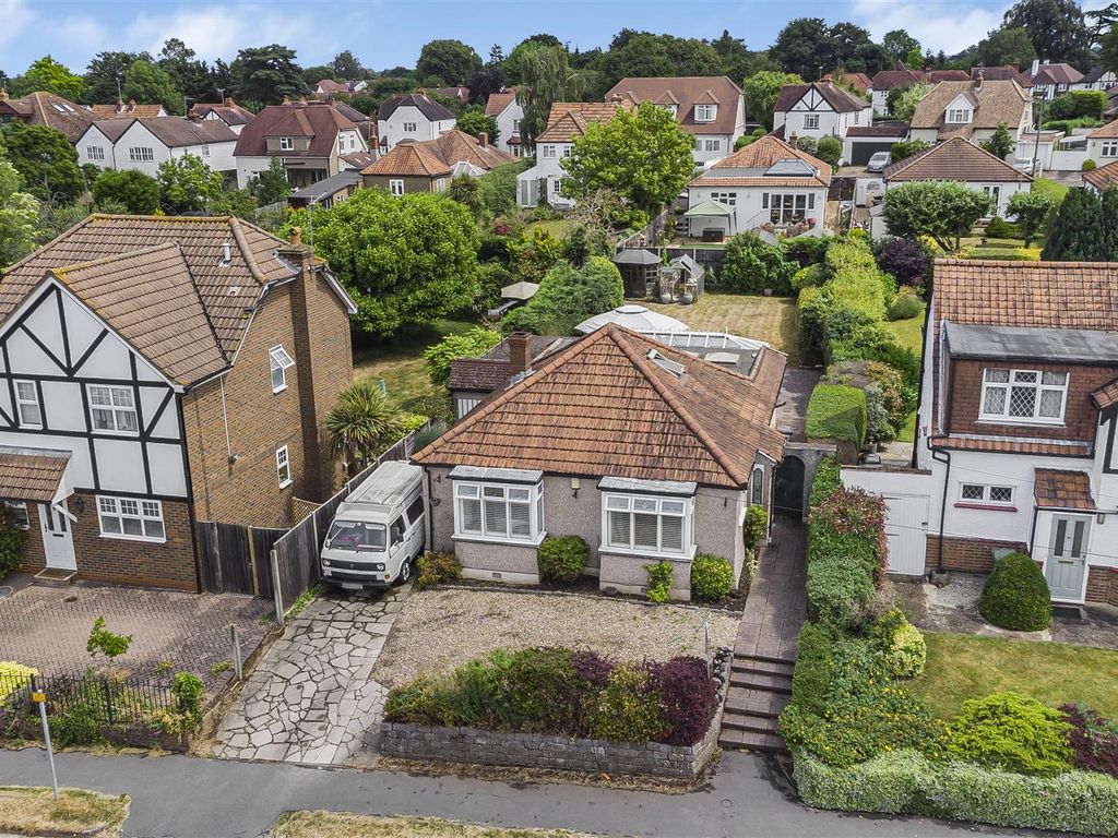 2 bed property for sale in West Gardens, Ewell, Epsom KT17 Zoopla