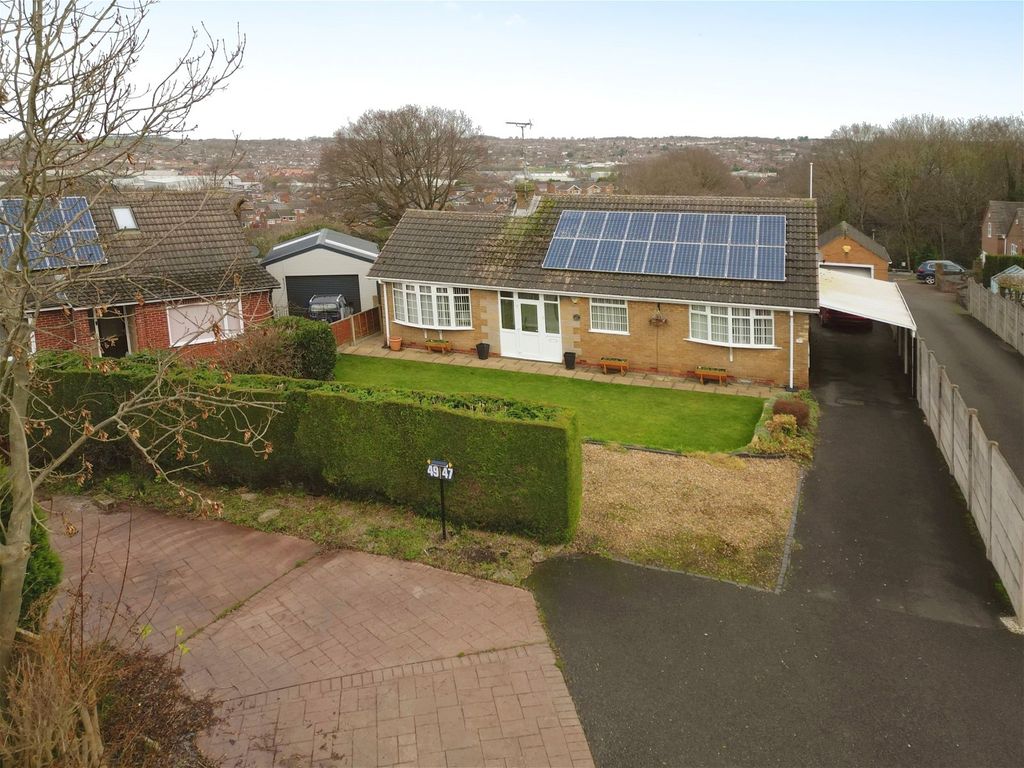 3 bed bungalow for sale in Gresley Wood Road, Church Gresley DE11, £