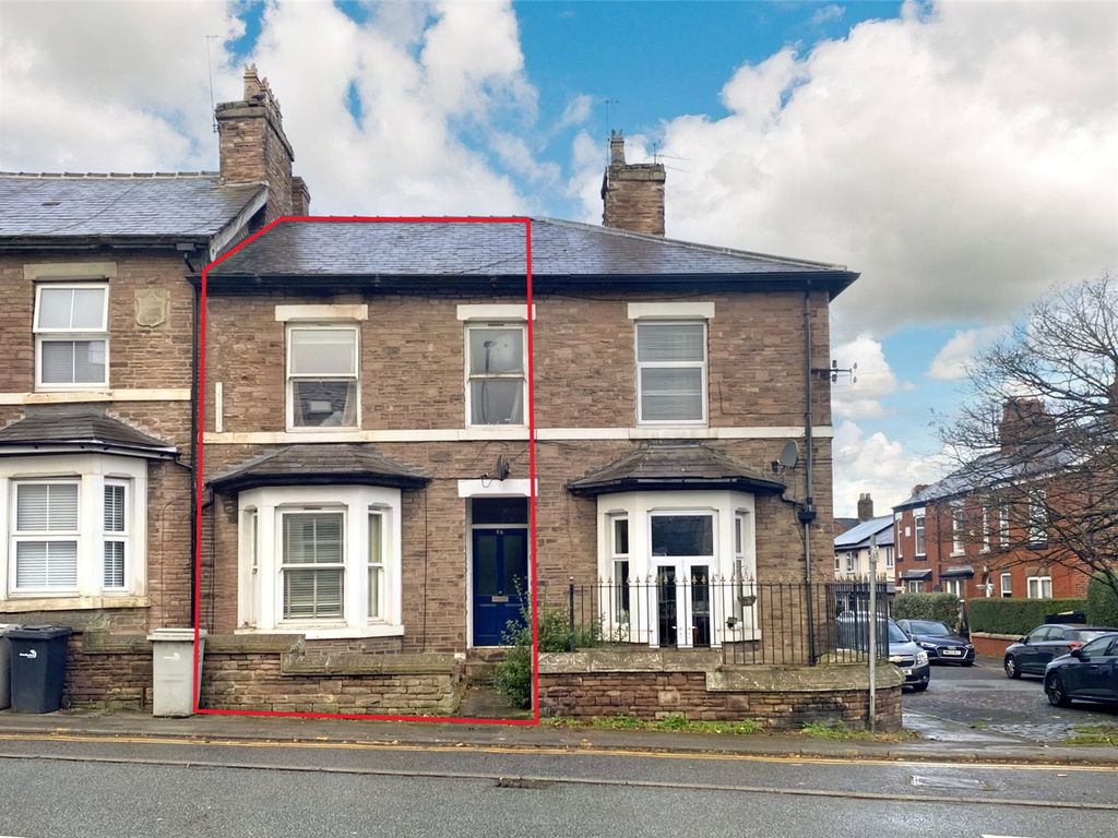 6 bed terraced house for sale in Beech Lane, Macclesfield, Cheshire