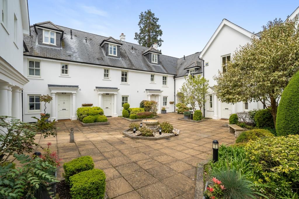 3 bed terraced house for sale in Cheapside, Ascot, Berkshire SL5 Zoopla