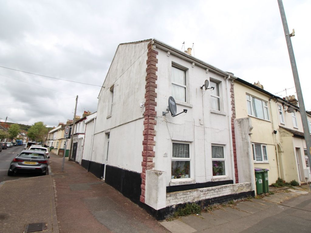 3 bed end terrace house for sale in Canterbury Road, Folkestone, Kent