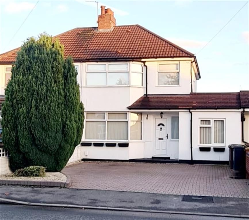 3 bed property to rent in Yoxall Road, Shirley, Solihull B90 Zoopla