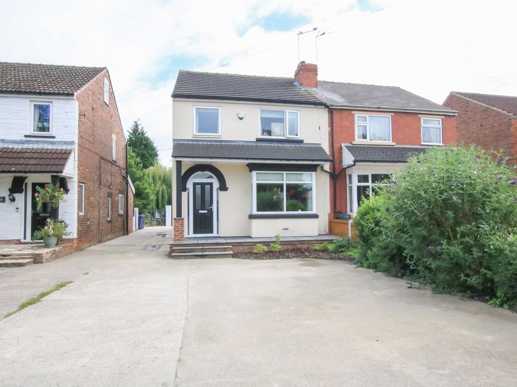 4 bed semidetached house for sale in Sprotbrough Road, Sprotbrough