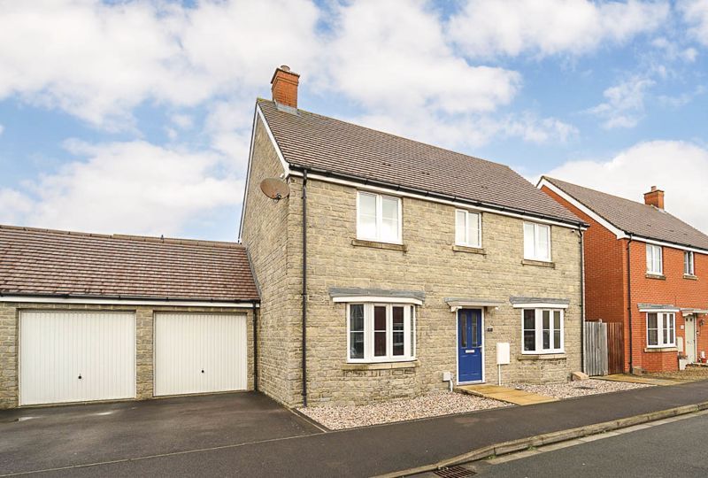 4 bed detached house for sale in Kent Avenue, West Wick, WestonSuper