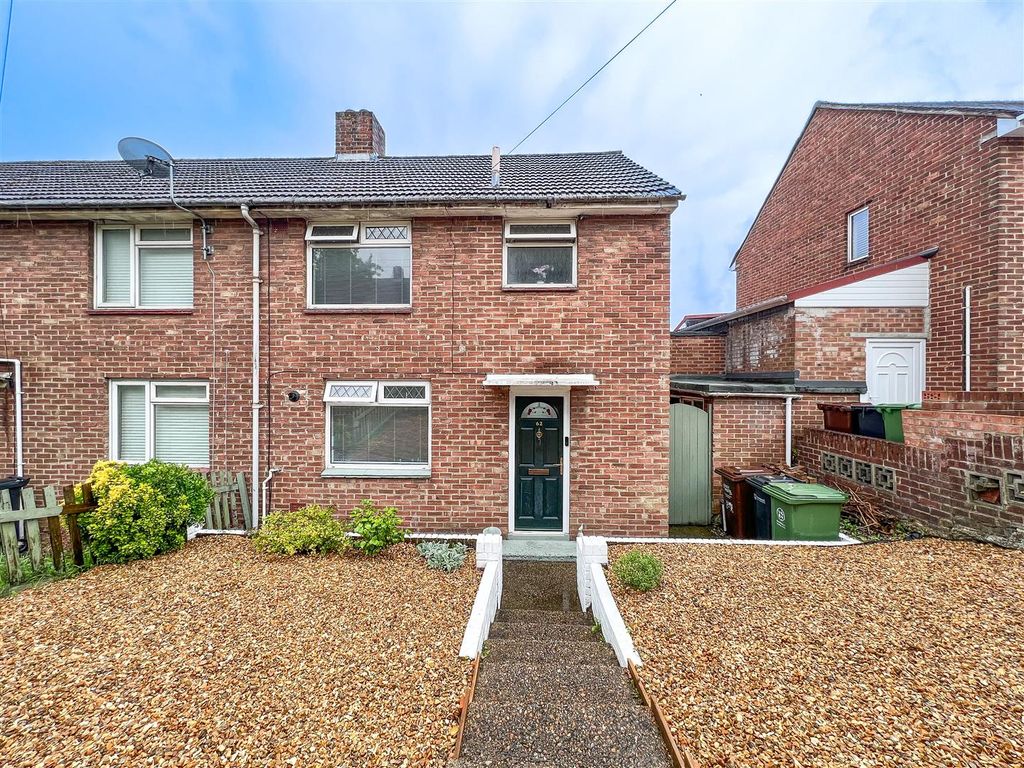2 bed end terrace house for sale in Almondsbury Road, Cosham