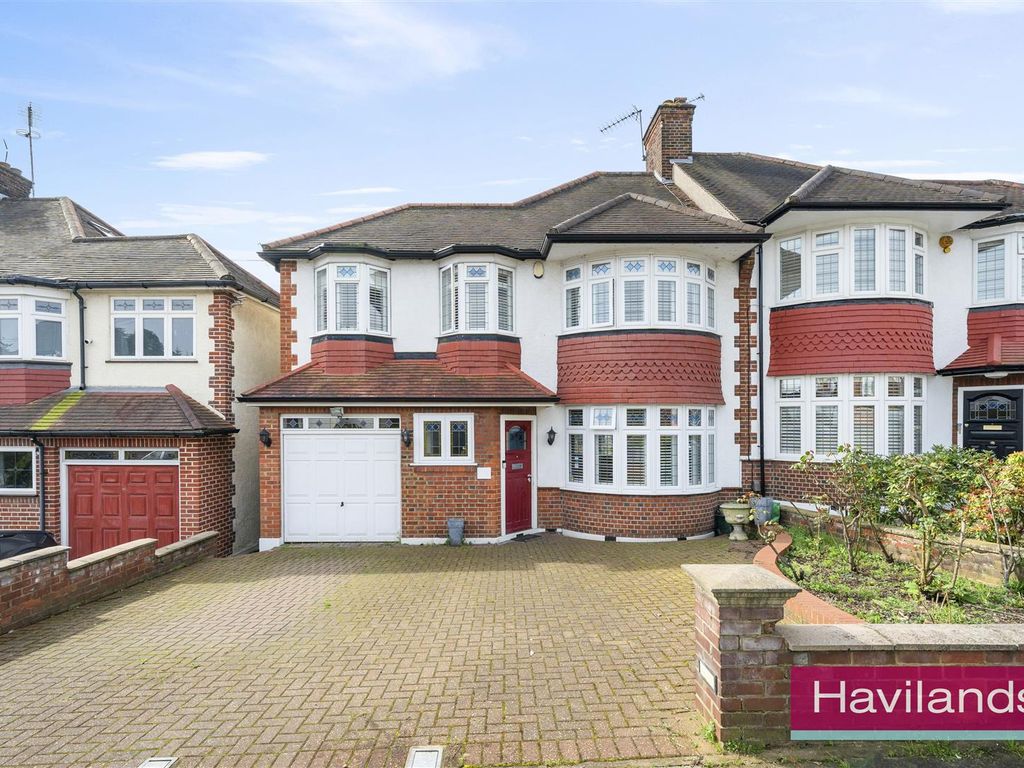 5 bed semidetached house for sale in Morton Way, London N14, £