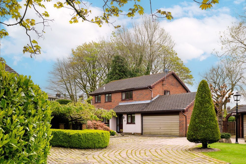 4 bed detached house for sale in Dewhurst Court, Egerton, Bolton BL7, £