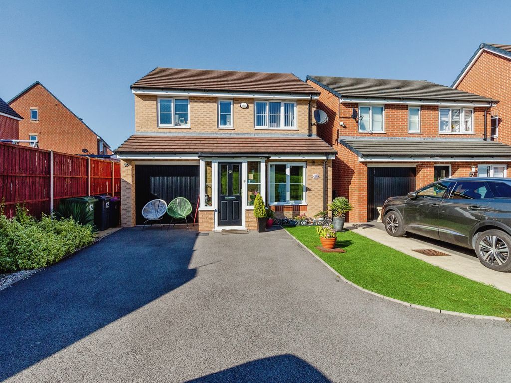 3 bed detached house for sale in Walton Hall Gardens, Wolverhampton