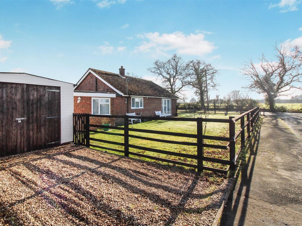 4 bed detached bungalow for sale in Fen Road, Watlington, King's Lynn
