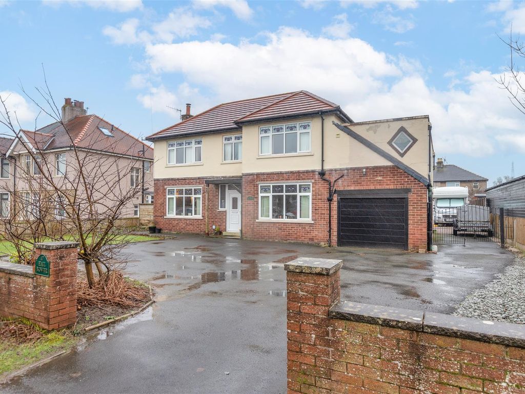 5 bed detached house for sale in Morecambe Road, Morecambe LA3, £