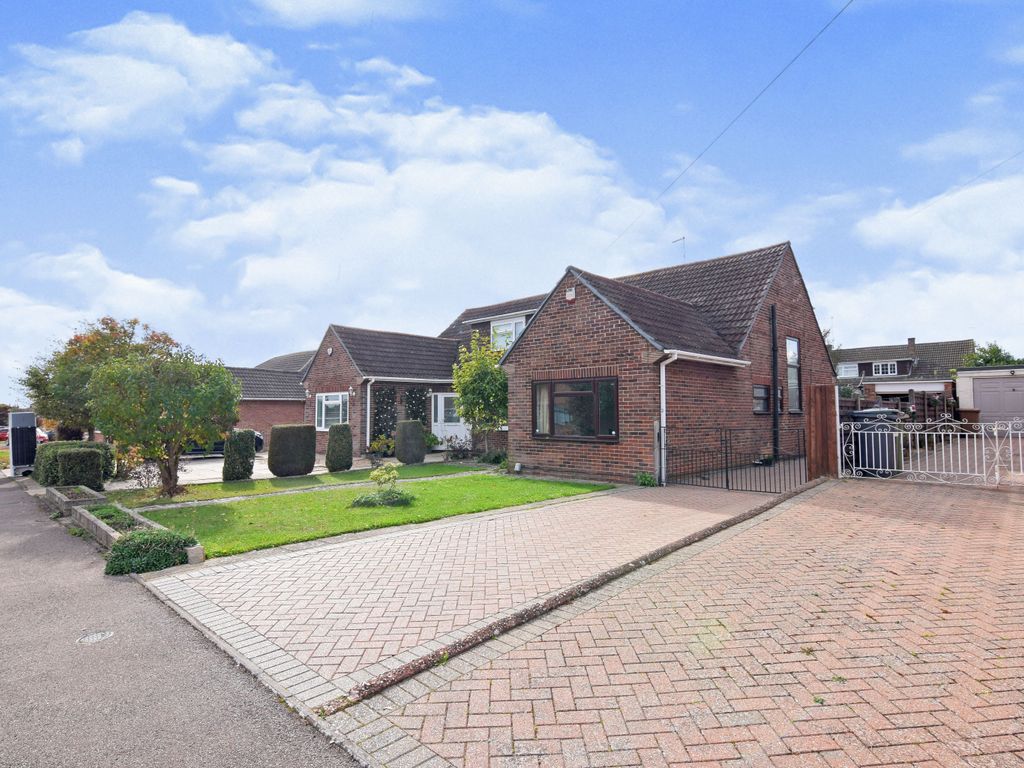 4 bed semidetached house for sale in Storrington Way, Peterborough PE4