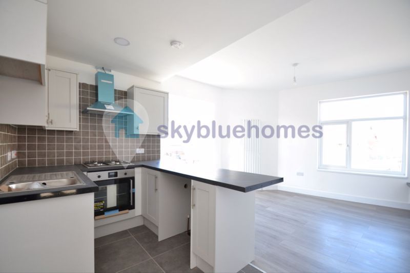 2 bed flat to rent in Swan Street, Sileby, Loughborough LE12, £725 pcm