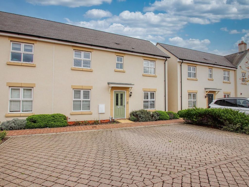 3 bed detached house for sale in Bakers Crescent, Eastleigh SO50, £