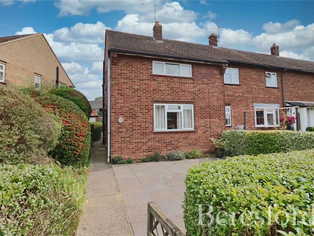 2 bed end terrace house for sale in Acres Avenue, Ongar CM5, £300,000 Zoopla