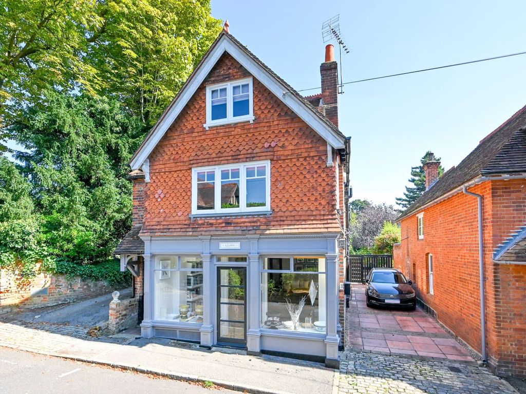 5 bed detached house for sale in High Street, Taplow, Maidenhead SL6, £