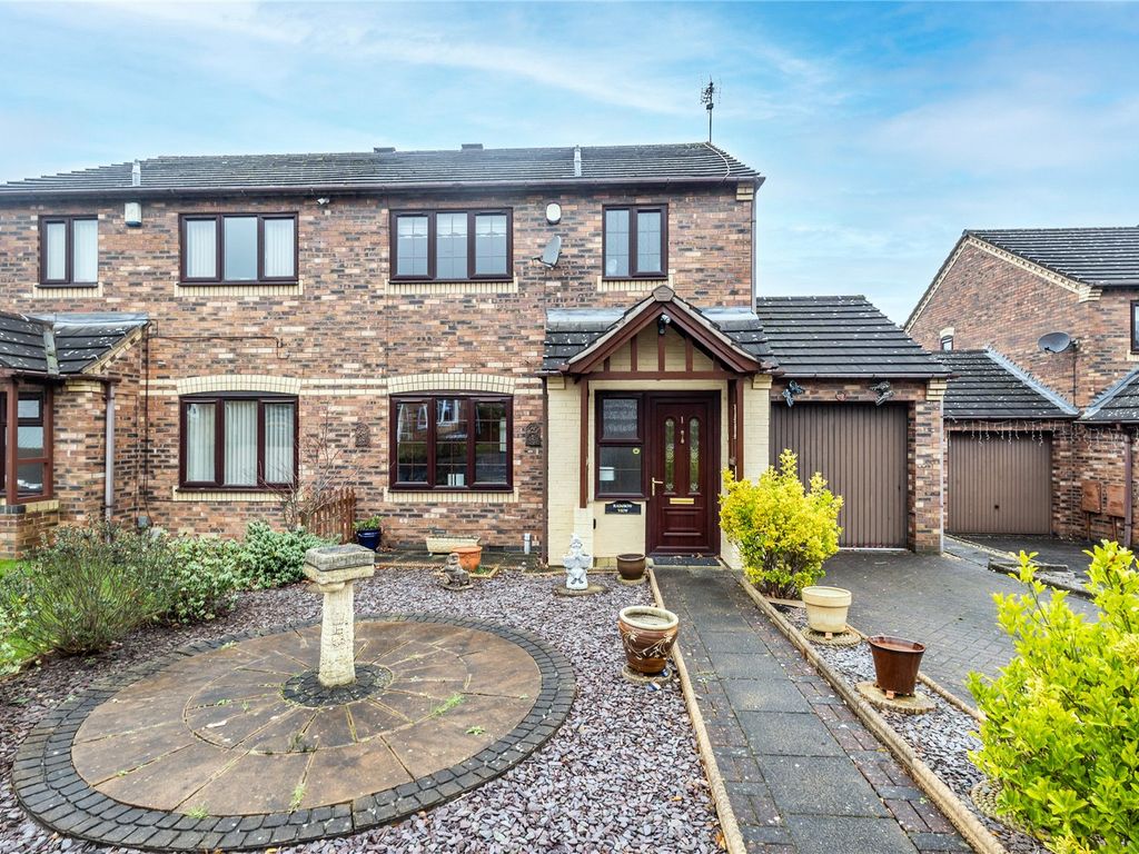 3 bed semidetached house for sale in Reynolds Drive, Oakengates
