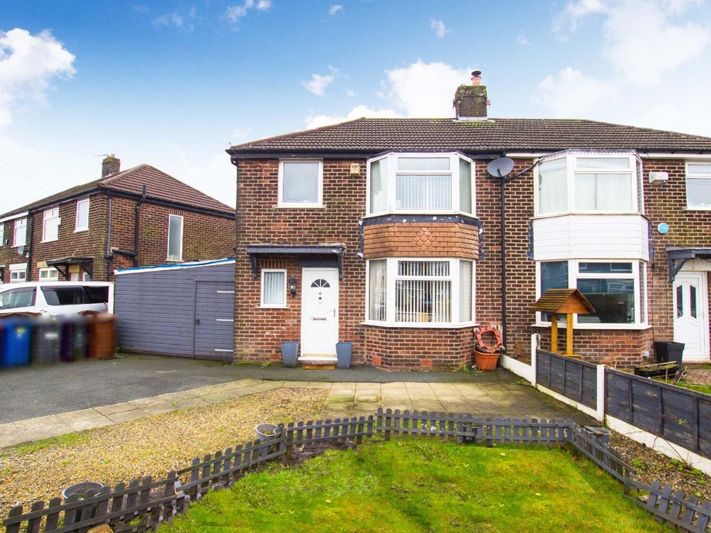 3 bed semidetached house for sale in Observatory Road, Guide