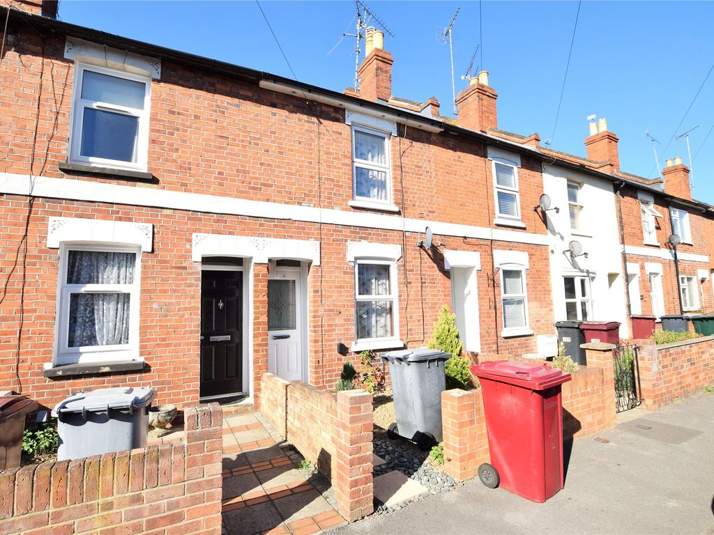 2 bed terraced house to rent in Sherwood Street, Reading, Berkshire