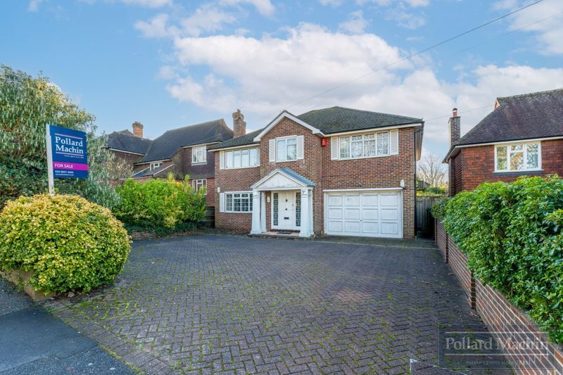 4 bed detached house for sale in Ewhurst Avenue, Sanderstead, South Croydon CR2, £850,000 Zoopla