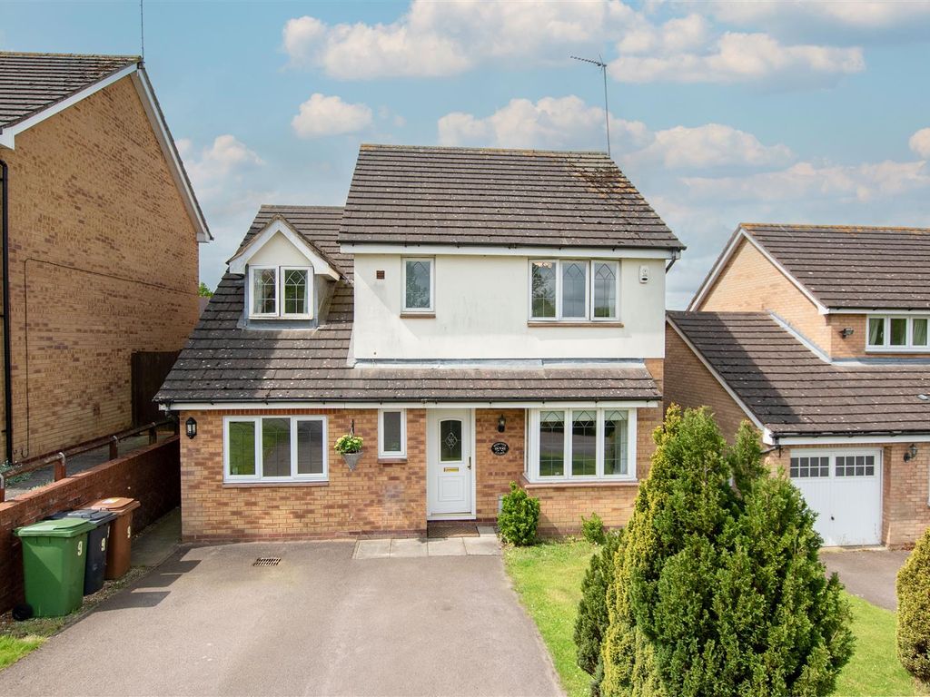 4 bed detached house for sale in Hidcote Close, Wellingborough NN8, £