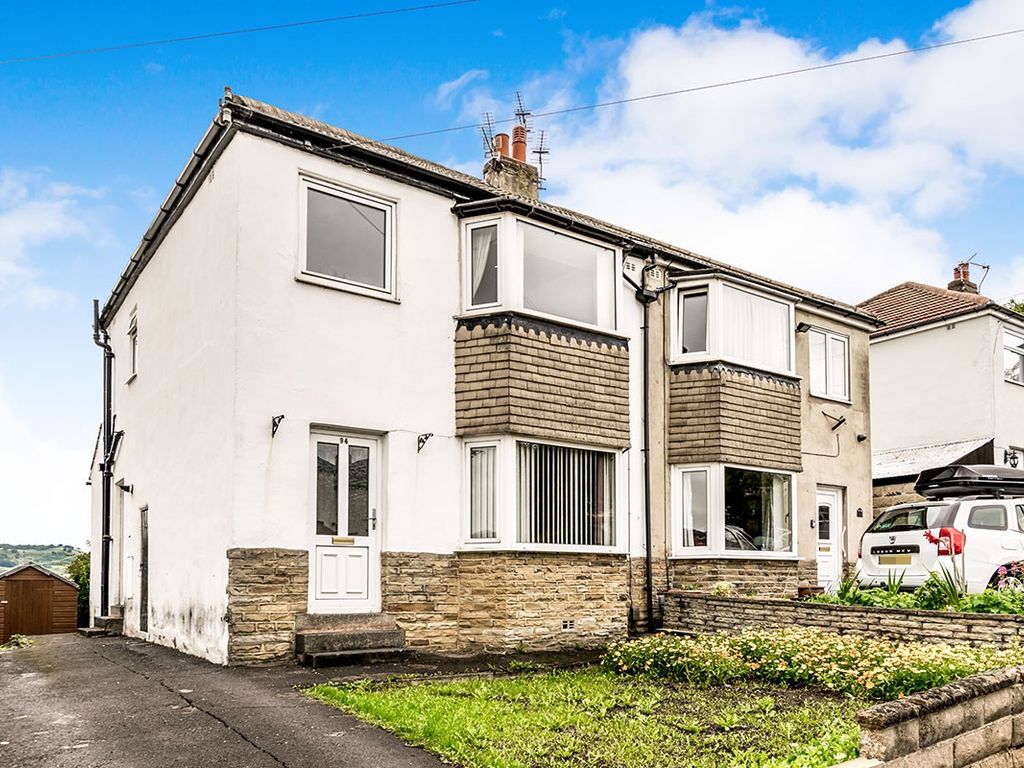 3 bed semidetached house for sale in Grange Crescent, Riddlesden
