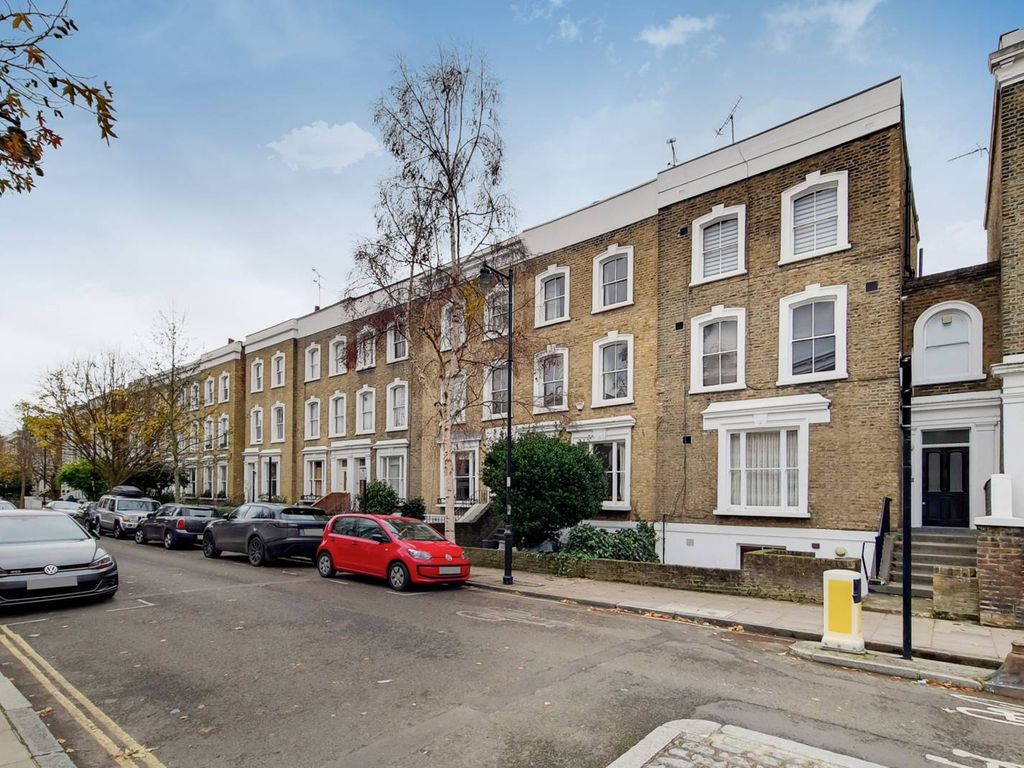 1 bed flat to rent in Northchurch Road, Islington, London N1, £2,350