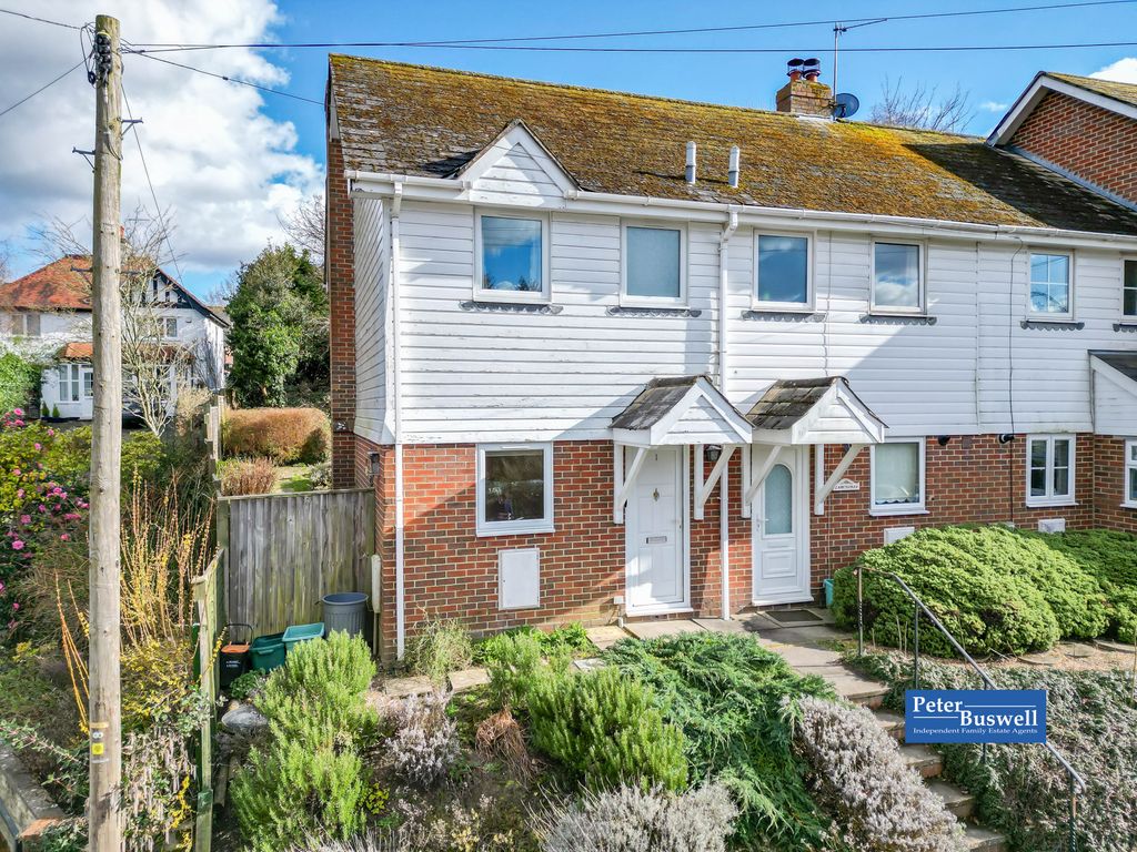 2 bed end terrace house for sale in Talbot Road, Hawkhurst, Cranbrook