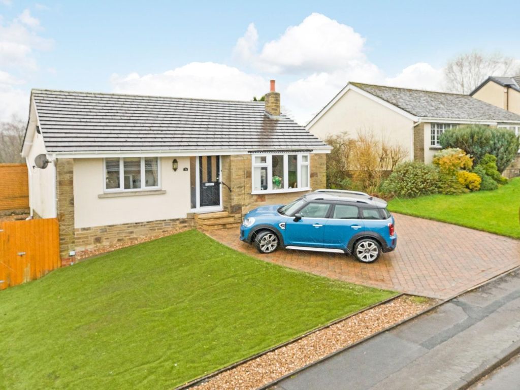 2 bed detached bungalow for sale in Moor Park Drive, Addingham, Ilkley