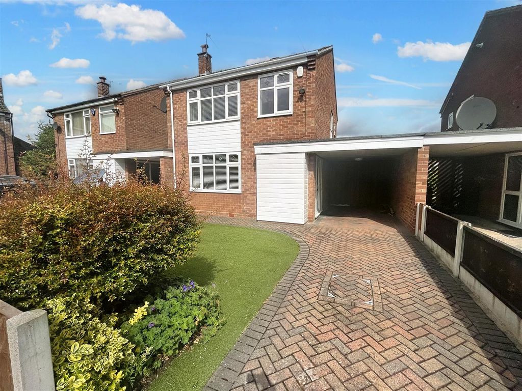 3 bed detached house for sale in Croxton Close, Sale M33, £425,000 Zoopla
