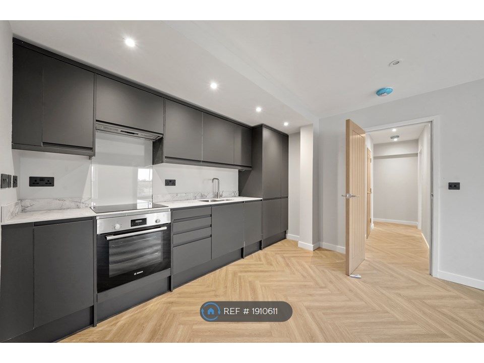 2 bed flat to rent in Chapel Street, Diss IP22, £1,100 pcm Zoopla