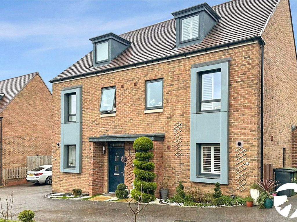 3 bed semidetached house for sale in Cherry Orchard, Castle Hill