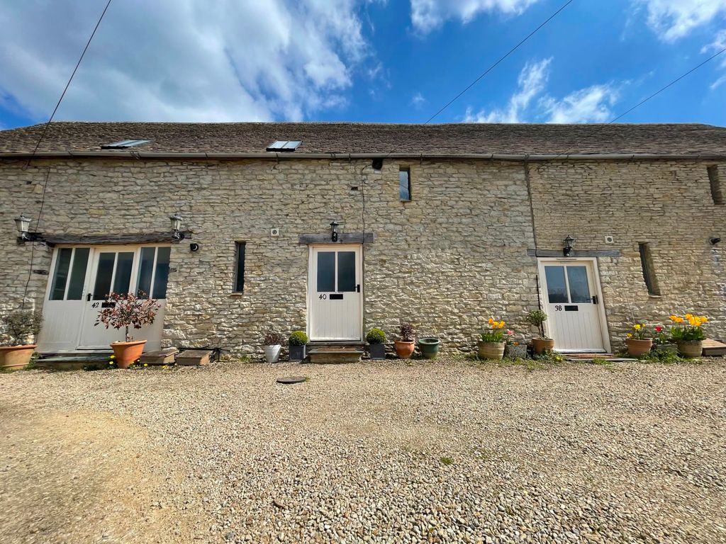 2 bed barn conversion for sale in Bowling Green Lane, Cirencester GL7