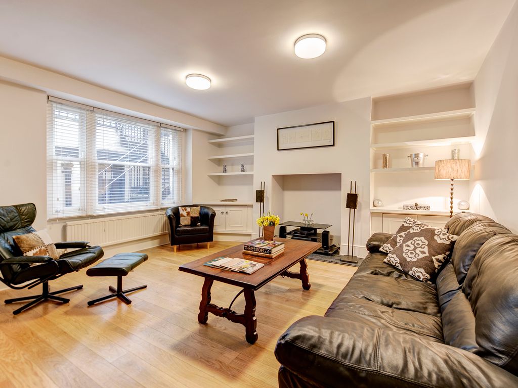 2 bed flat to rent in Kensington Gardens Square, London W2, £2,578 pcm