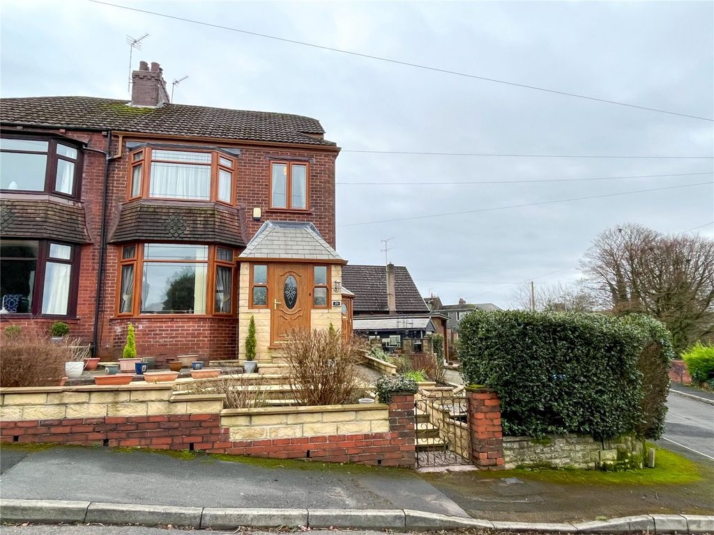 3 bed semidetached house for sale in Brooklands Drive, Grotton
