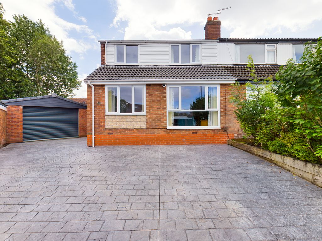 4 bed semidetached house for sale in Beverley Road, Little Lever