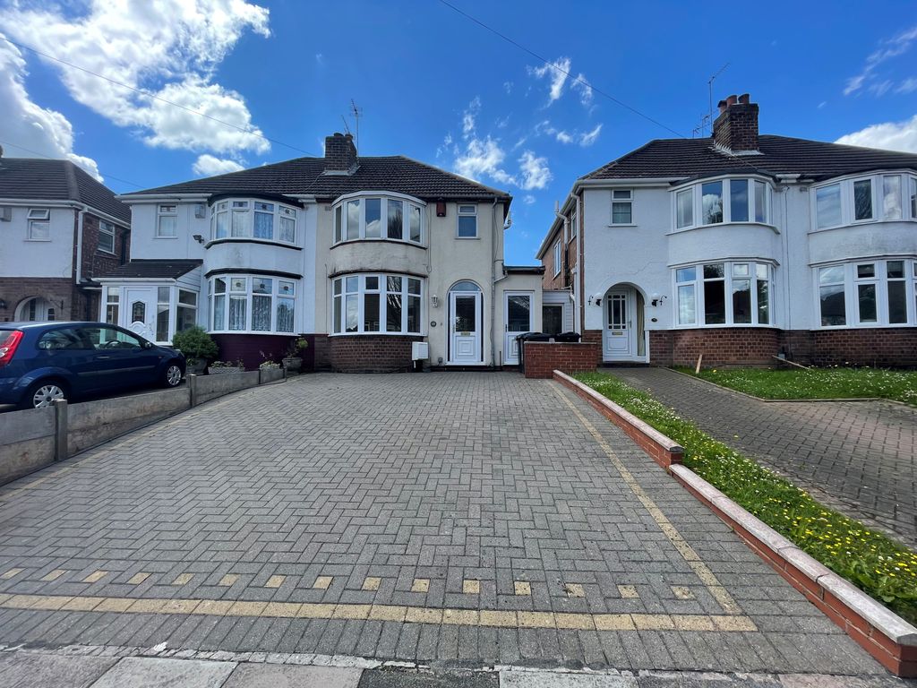 3 bed property to rent in Higgins Lane, Quinton, Birmingham B32, £1,100 pcm Zoopla