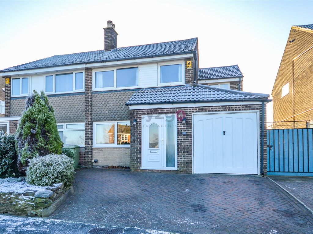 4 bed semidetached house for sale in Rowan Tree Road, Killamarsh