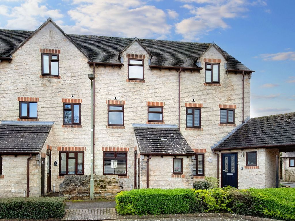 4 bed town house for sale in Langdale Gate, Witney OX28, £400,000 Zoopla