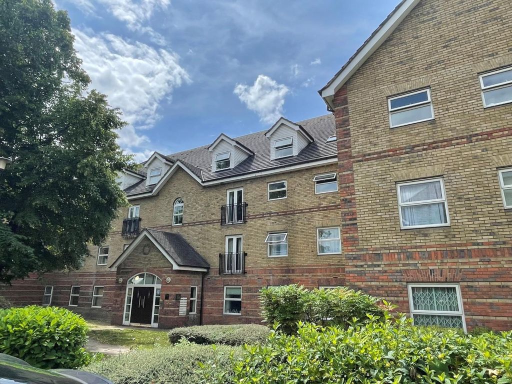 2 bed flat to rent in Wilshaw Close, Hendon NW4 Zoopla