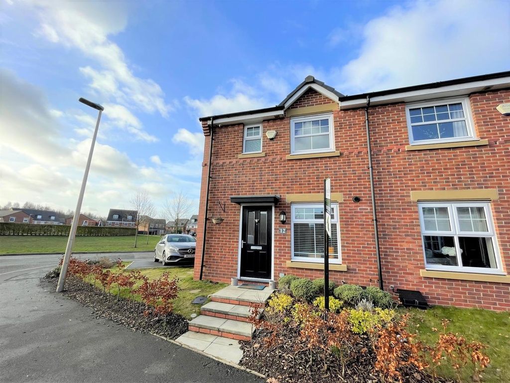 3 bed semidetached house for sale in Orford Park, Green Fold Way