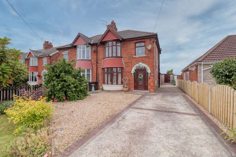 3 bed semidetached house for sale in Neap House Road, Gunness