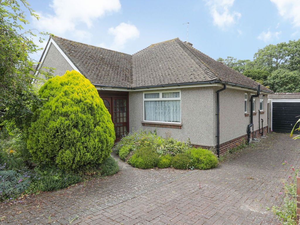 3 bed detached bungalow for sale in Dane Court Gardens, Broadstairs