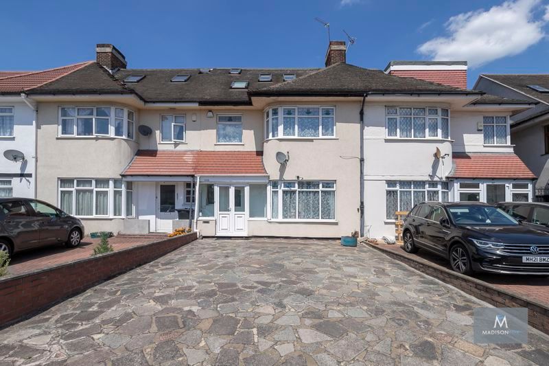 4 bed terraced house to rent in Eastern Avenue, Ilford IG2 Zoopla