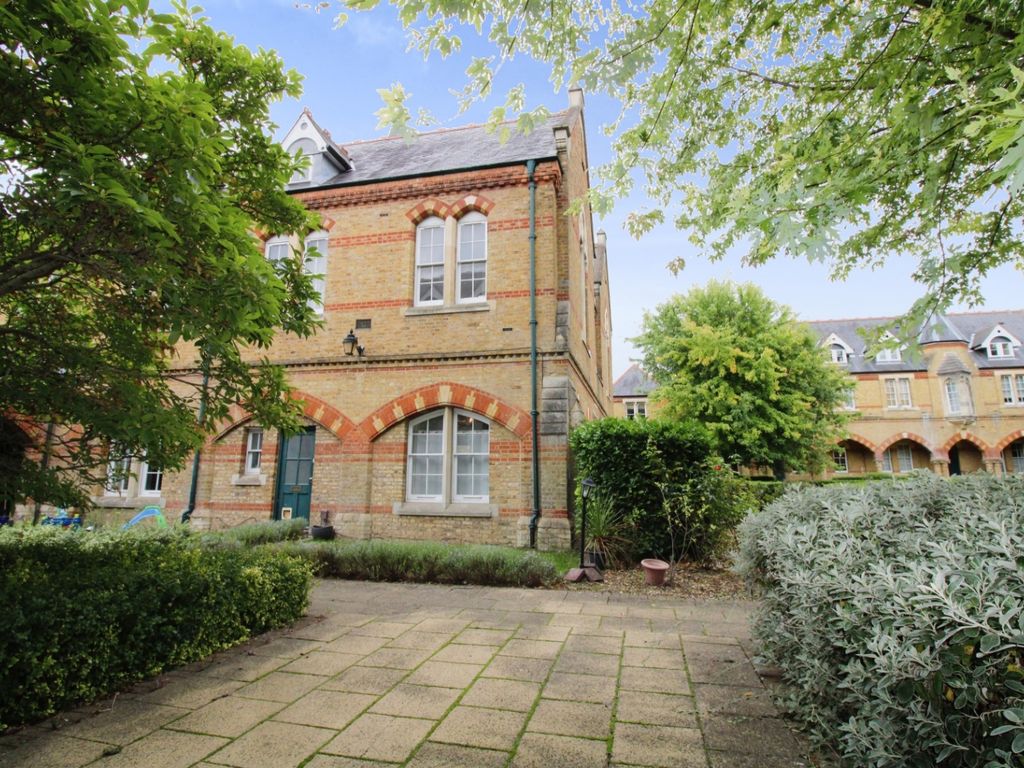 Keele Close, Watford WD24  