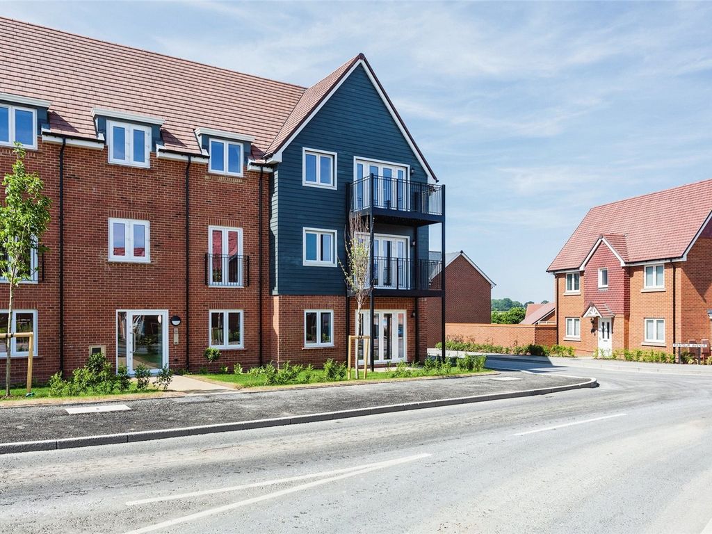 New home, 2 bed flat for sale in Kilnwood Vale, Faygate RH12 Zoopla