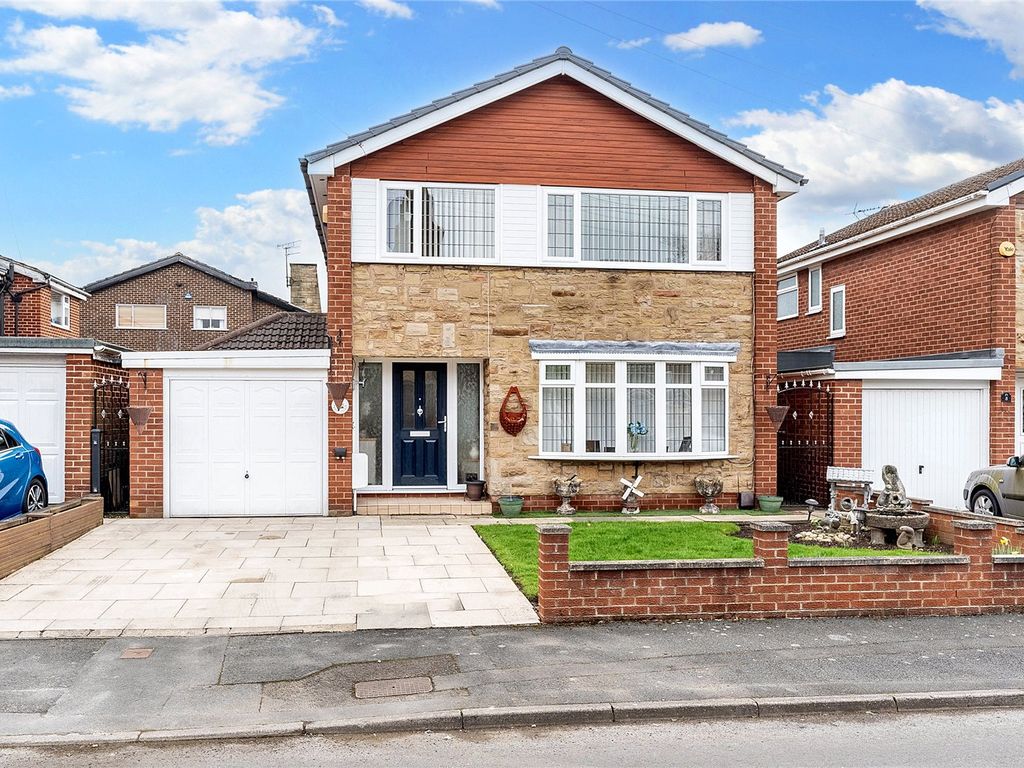 3 bed detached house for sale in Rose Court, Garforth, Leeds, West
