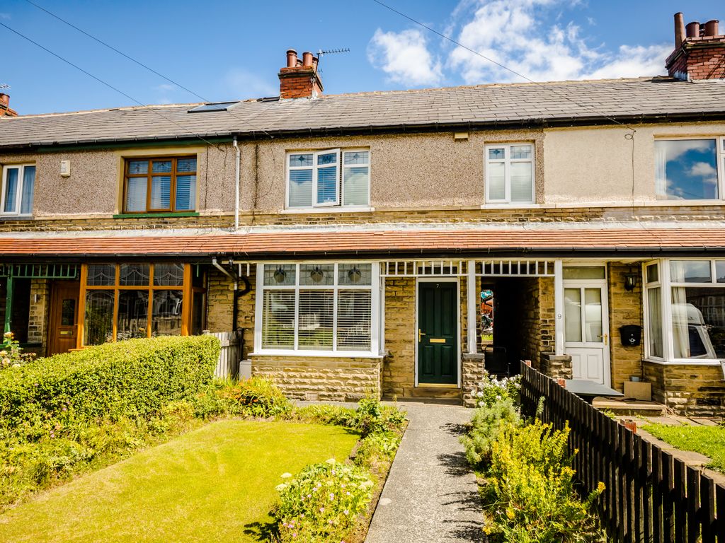 3 bed terraced house for sale in Woodlands Road, Queensbury, Bradford