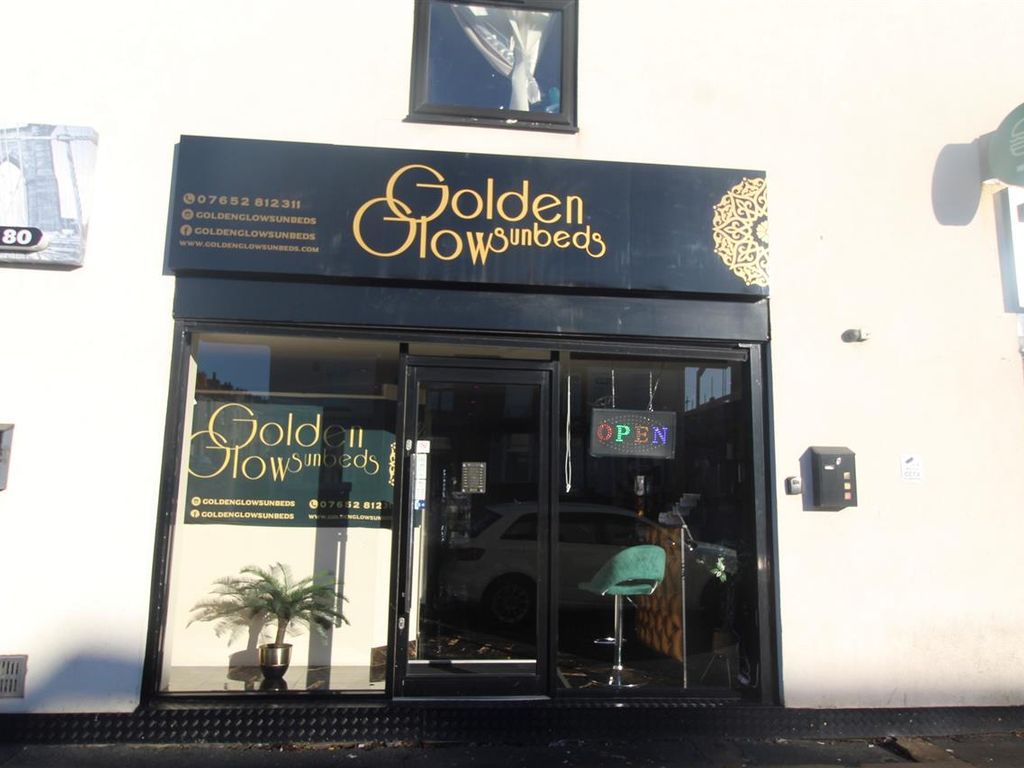 Commercial property for sale in Golden Glow Sunbeds, Unit 2, Lamb Inn